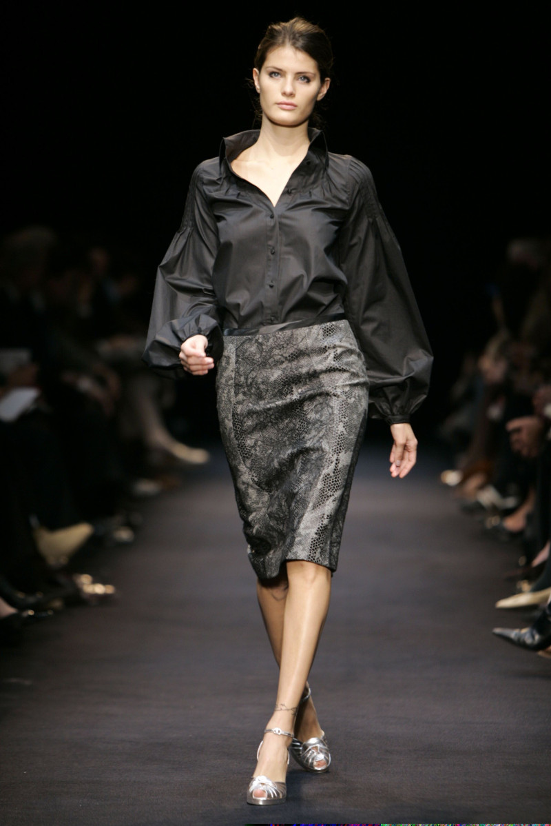 Isabeli Fontana featured in  the Paco Rabanne fashion show for Autumn/Winter 2005
