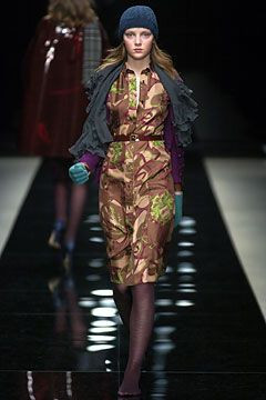 Burberry Prorsum fashion show for Autumn/Winter 2004