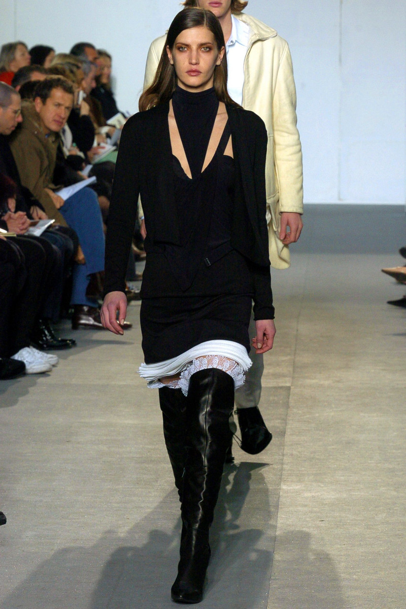 Helmut Lang fashion show for Autumn/Winter 2004