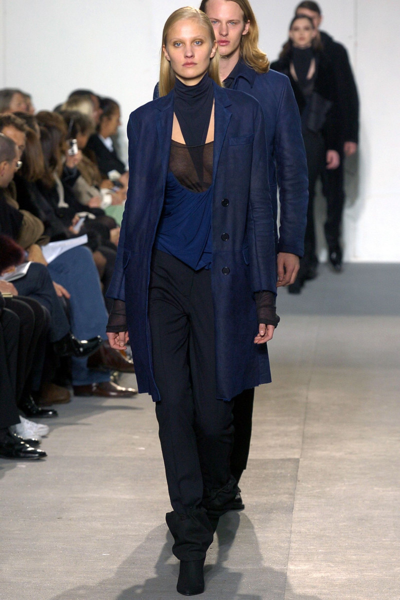 Helmut Lang fashion show for Autumn/Winter 2004