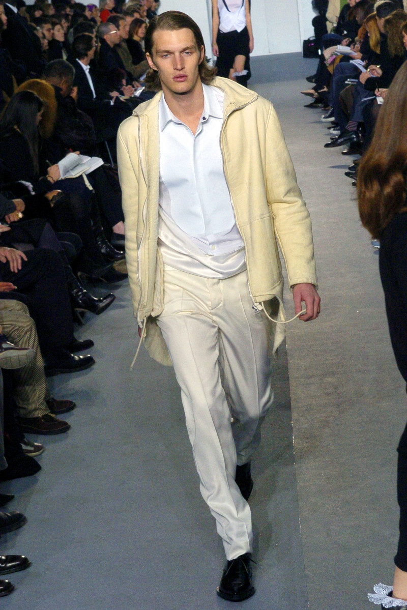 Helmut Lang fashion show for Autumn/Winter 2004