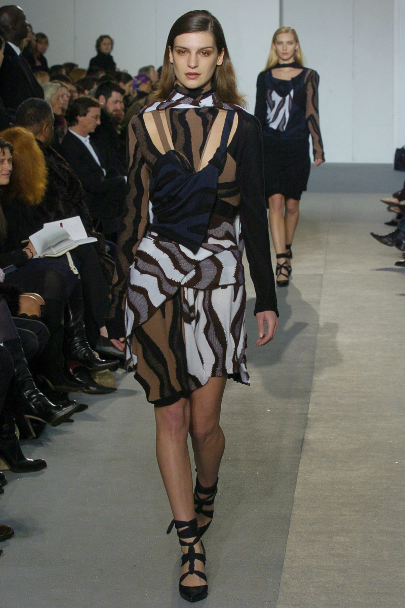 Helmut Lang fashion show for Autumn/Winter 2004