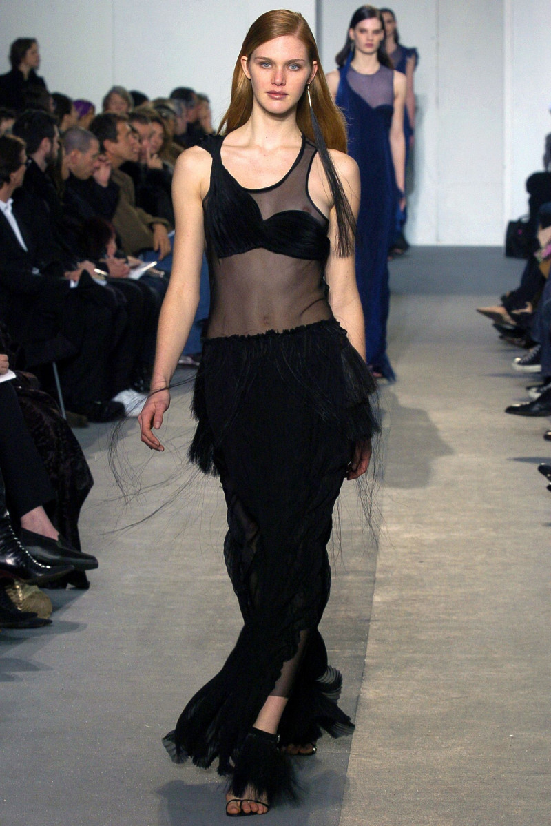 Helmut Lang fashion show for Autumn/Winter 2004