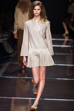 Alberta Ferretti fashion show for Spring/Summer 2003