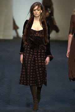 Anna Molinari fashion show for Autumn/Winter 2004