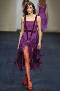 Anna Molinari fashion show for Autumn/Winter 2004