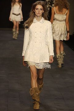 Anna Molinari fashion show for Spring/Summer 2004