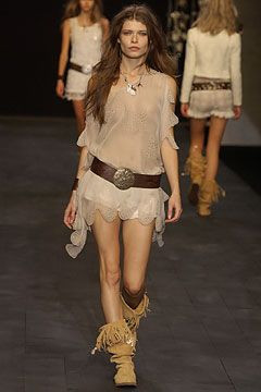 Anna Molinari fashion show for Spring/Summer 2004