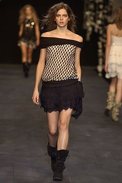 Anna Molinari fashion show for Spring/Summer 2004