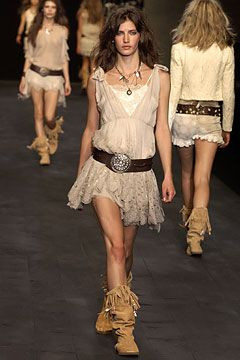 Anna Molinari fashion show for Spring/Summer 2004