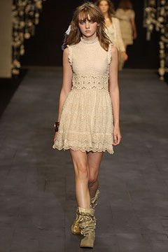 Anna Molinari fashion show for Spring/Summer 2004
