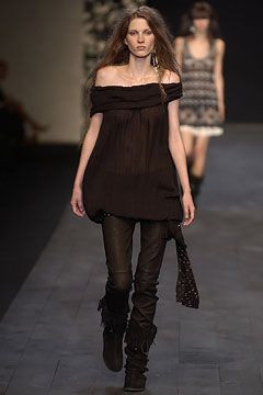 Anna Molinari fashion show for Spring/Summer 2004