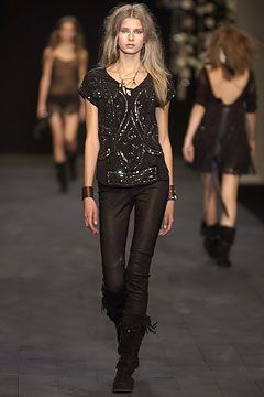 Anna Molinari fashion show for Spring/Summer 2004