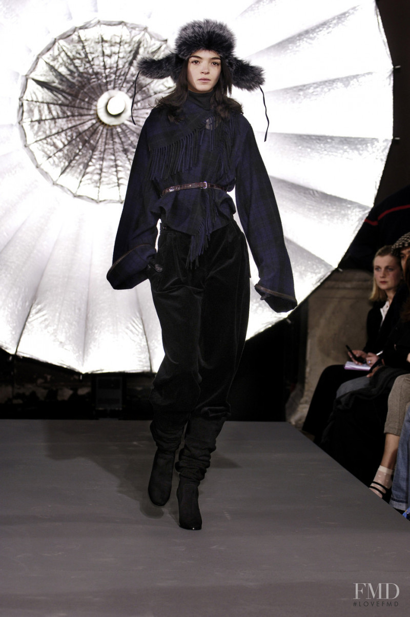 Mariacarla Boscono featured in  the Hermès fashion show for Autumn/Winter 2005
