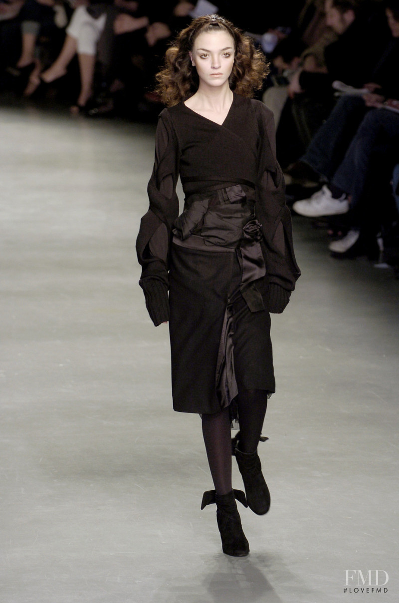 Mariacarla Boscono featured in  the Martine Sitbon fashion show for Autumn/Winter 2004