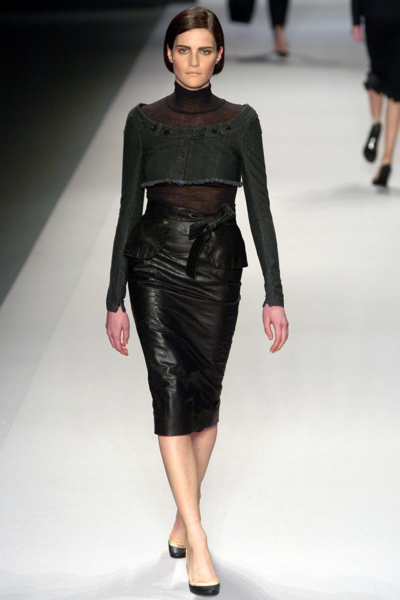 Givenchy fashion show for Autumn/Winter 2004