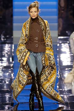 Stella McCartney fashion show for Autumn/Winter 2004