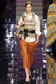 Stella McCartney fashion show for Autumn/Winter 2004