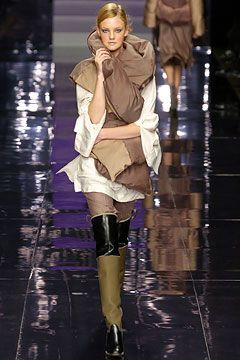 Stella McCartney fashion show for Autumn/Winter 2004