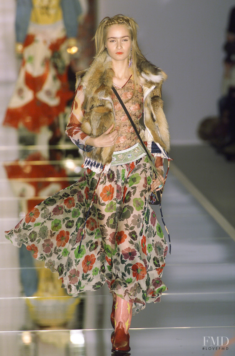 Christian Dior fashion show for Autumn/Winter 2001