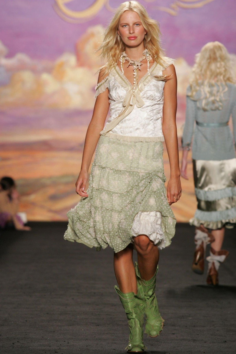 Karolina Kurkova featured in  the Anna Sui fashion show for Spring/Summer 2005