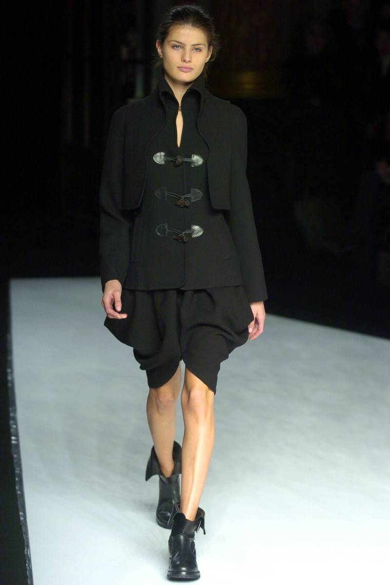 Hussein Chalayan fashion show for Autumn/Winter 2004