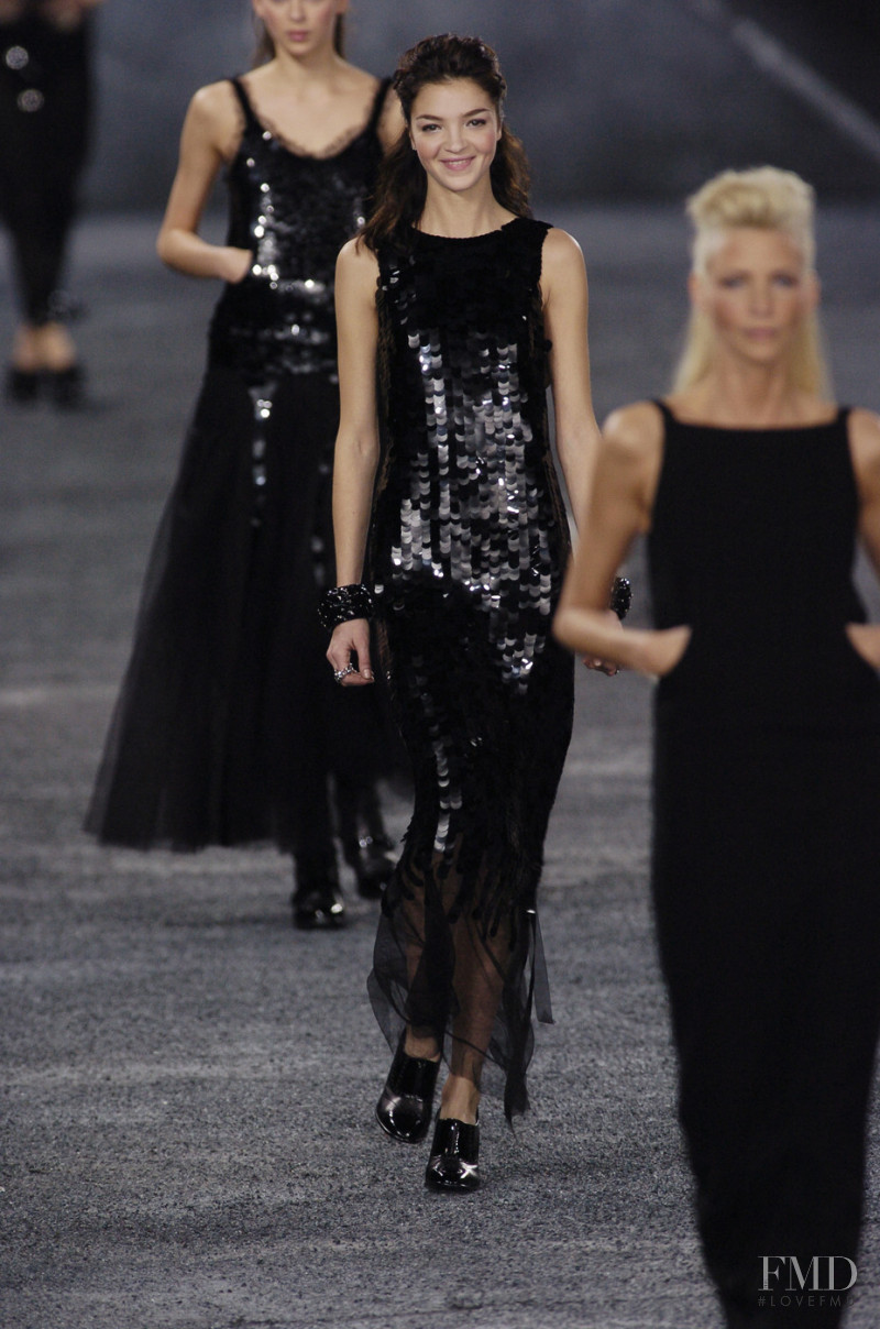 Mariacarla Boscono featured in  the Chanel fashion show for Autumn/Winter 2004