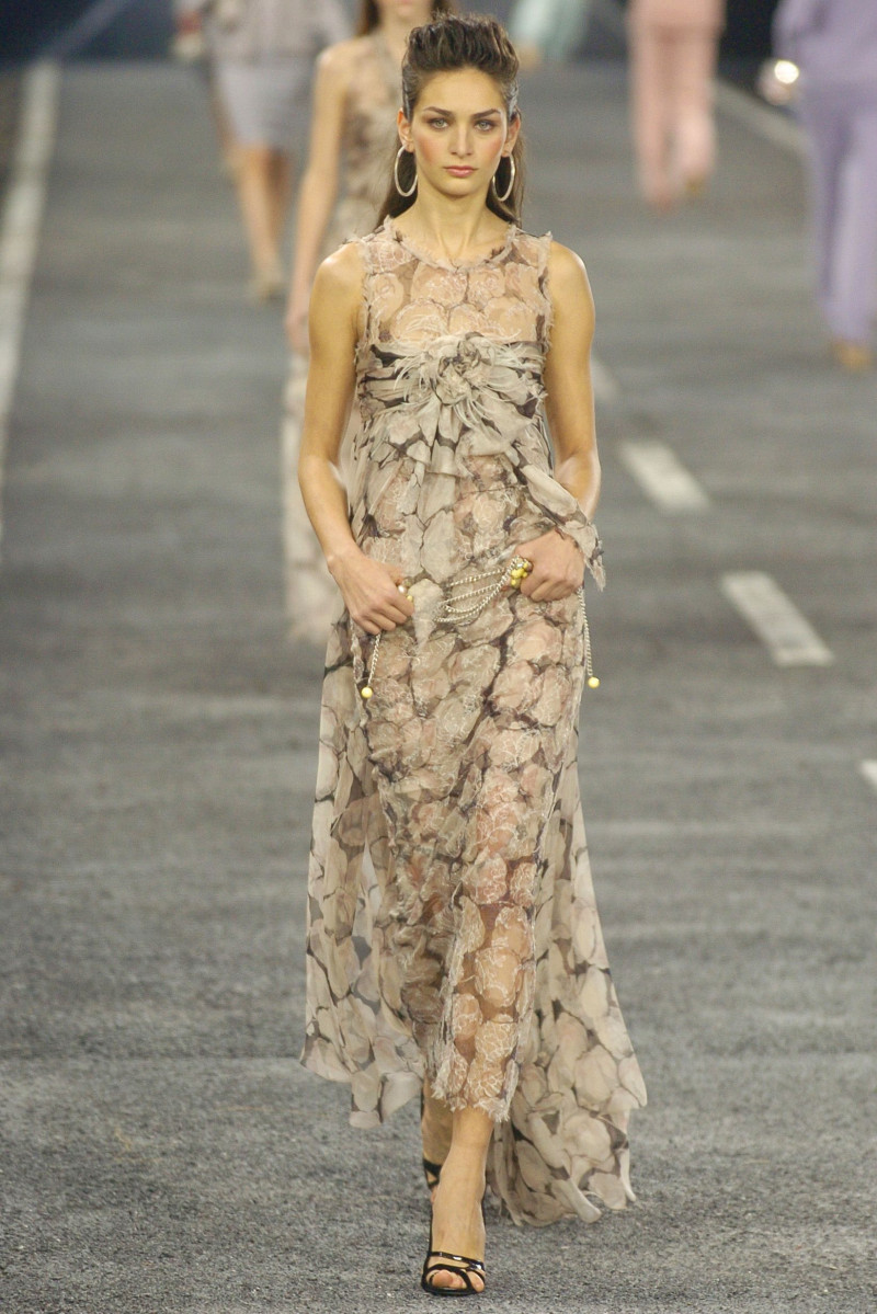 Chanel fashion show for Autumn/Winter 2004