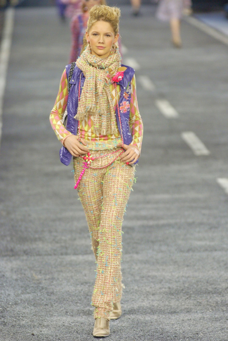 Chanel fashion show for Autumn/Winter 2004