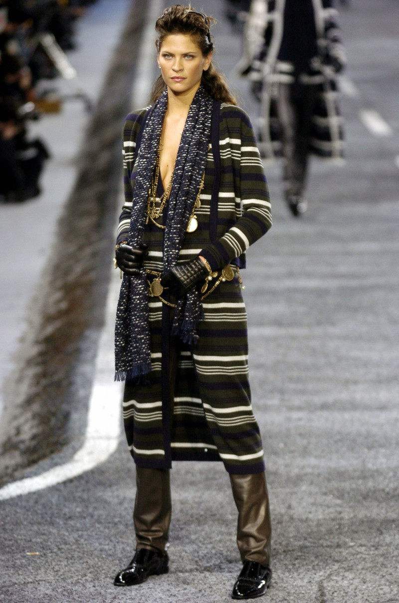 Chanel fashion show for Autumn/Winter 2004