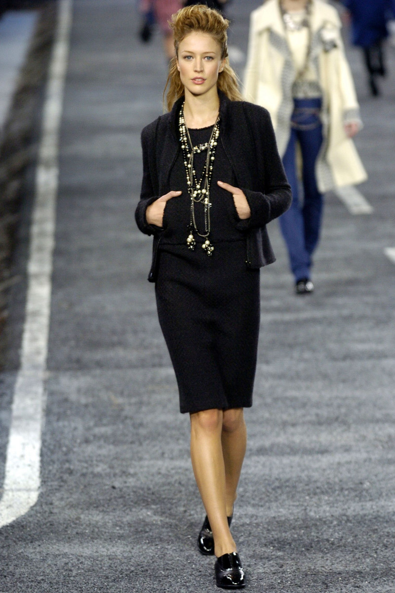 Chanel fashion show for Autumn/Winter 2004