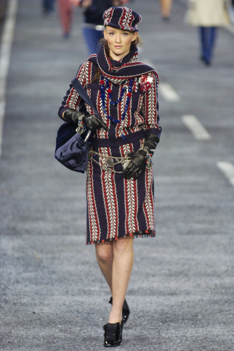 Chanel fashion show for Autumn/Winter 2004