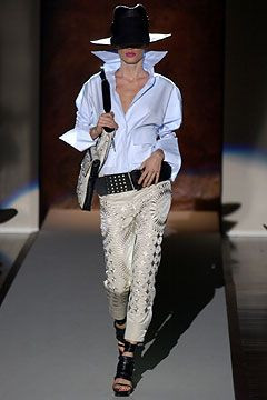 Gianfranco Ferré fashion show for Spring/Summer 2004