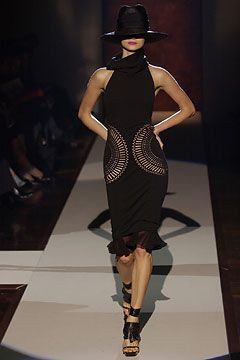 Gianfranco Ferré fashion show for Spring/Summer 2004