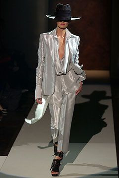 Gianfranco Ferré fashion show for Spring/Summer 2004