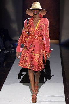 Gianfranco Ferré fashion show for Spring/Summer 2004