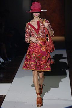 Gianfranco Ferré fashion show for Spring/Summer 2004