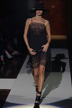 Gianfranco Ferré fashion show for Spring/Summer 2004