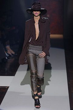 Gianfranco Ferré fashion show for Spring/Summer 2004