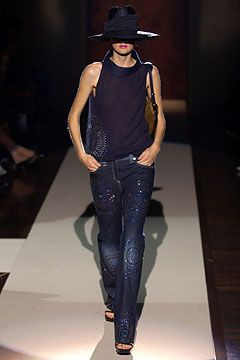 Gianfranco Ferré fashion show for Spring/Summer 2004