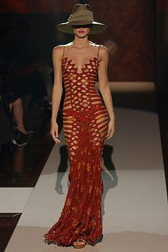 Gianfranco Ferré fashion show for Spring/Summer 2004