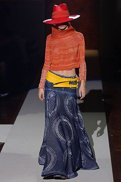 Gianfranco Ferré fashion show for Spring/Summer 2004