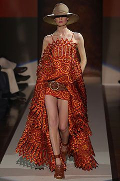Gianfranco Ferré fashion show for Spring/Summer 2004