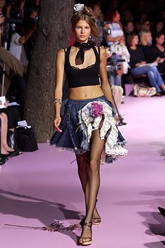 D&G fashion show for Spring/Summer 2004