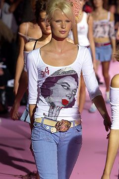 D&G fashion show for Spring/Summer 2004
