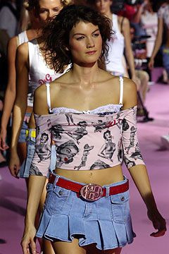 D&G fashion show for Spring/Summer 2004