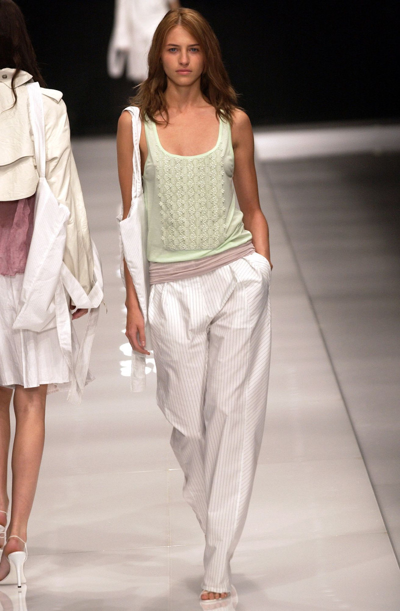 Burberry Prorsum fashion show for Spring/Summer 2004