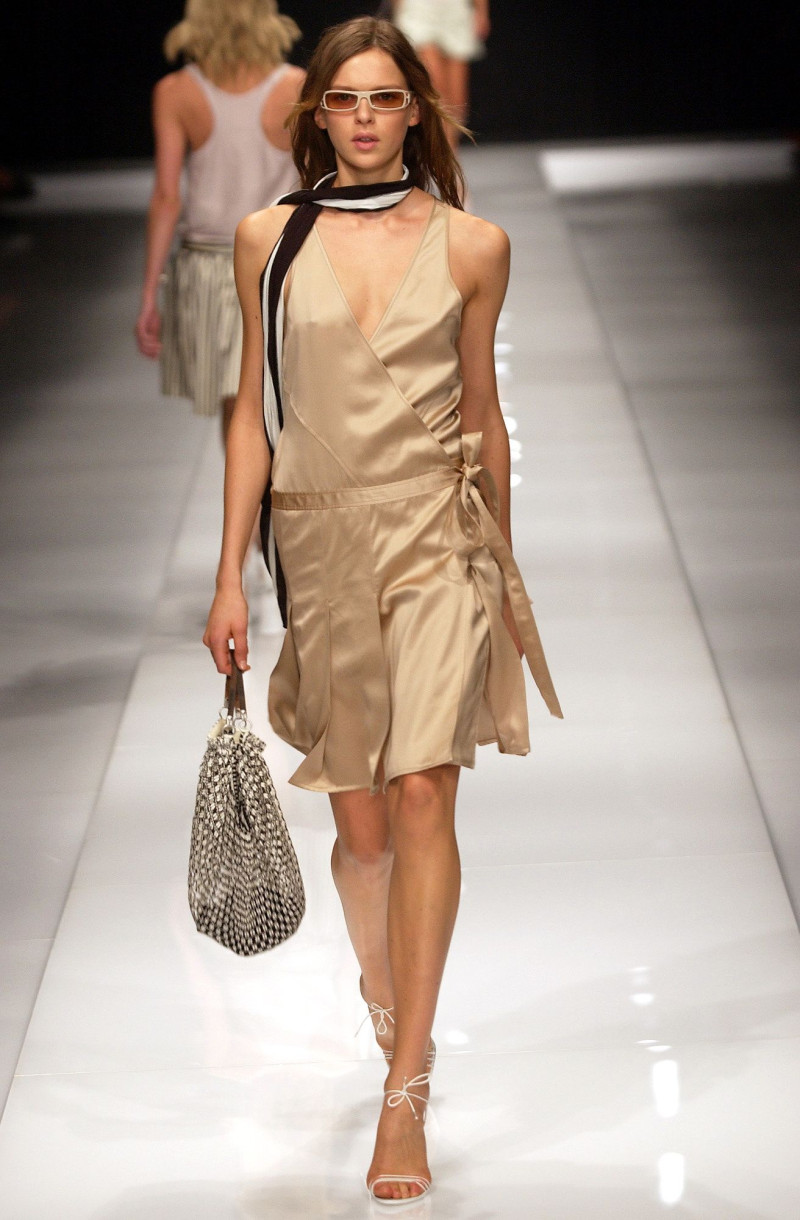 Burberry Prorsum fashion show for Spring/Summer 2004