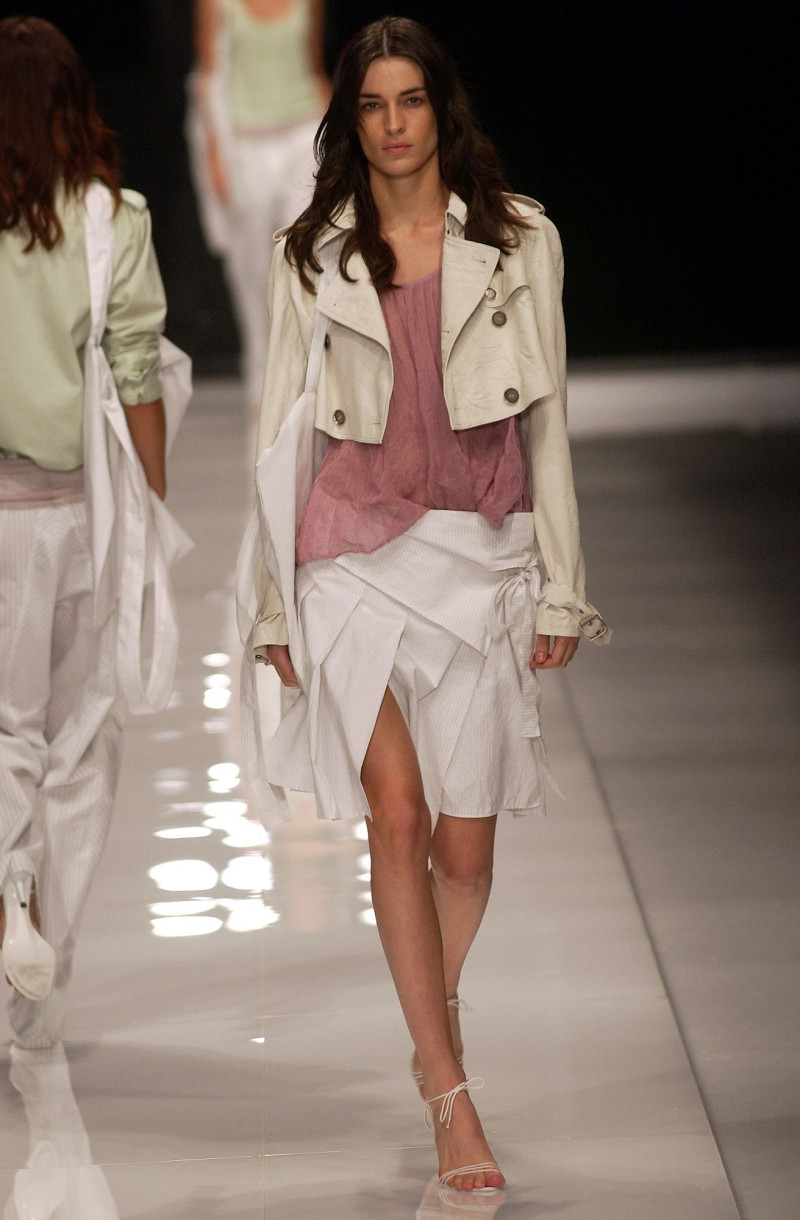 Burberry Prorsum fashion show for Spring/Summer 2004