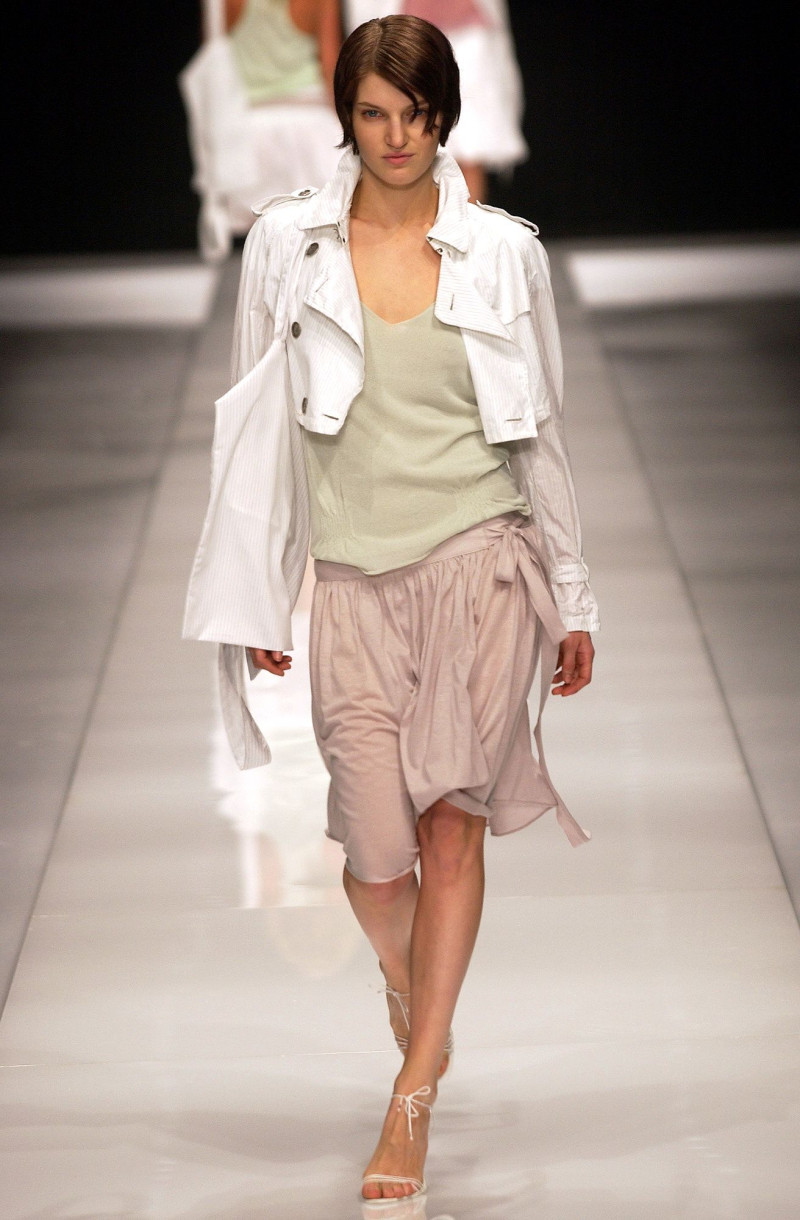 Burberry Prorsum fashion show for Spring/Summer 2004